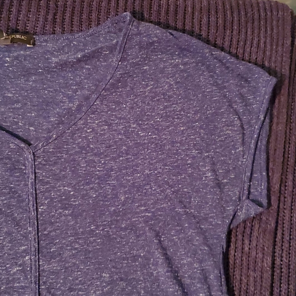 BANANA Republic  Top - Picture 3 of 5